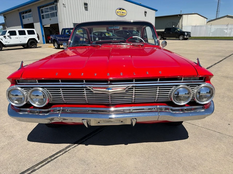 1961 Chevrolet Impala 3rd Gen - Image 4 of 31