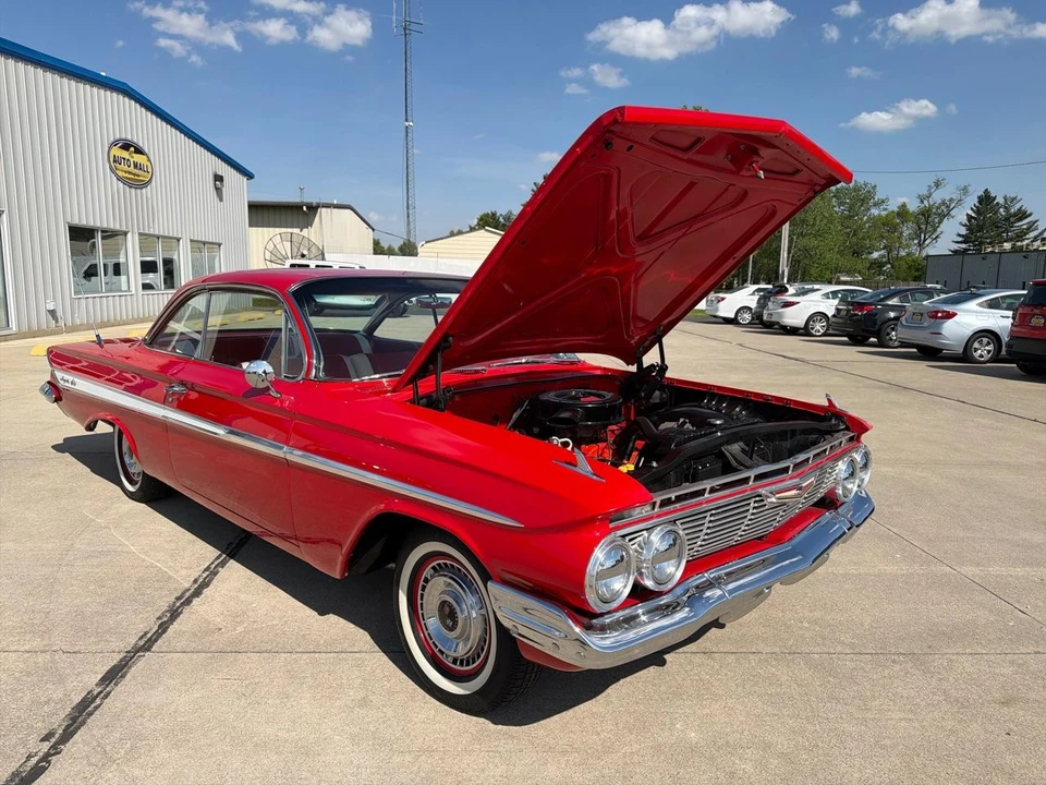 1961 Chevrolet Impala 3rd Gen - Image 2 of 31