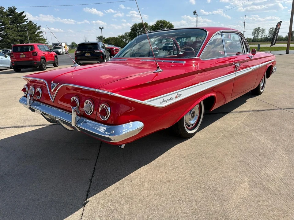 1961 Chevrolet Impala 3rd Gen - Image 7 of 31