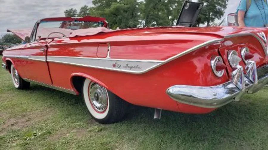 1961 Chevrolet Impala 3rd Gen - Image 2 of 22