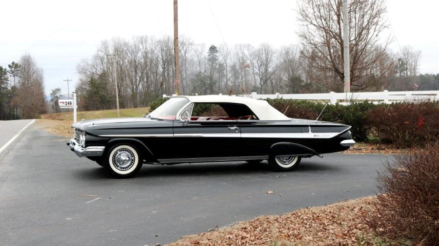 1961 Chevrolet Impala 3rd Gen - Image 2 of 12
