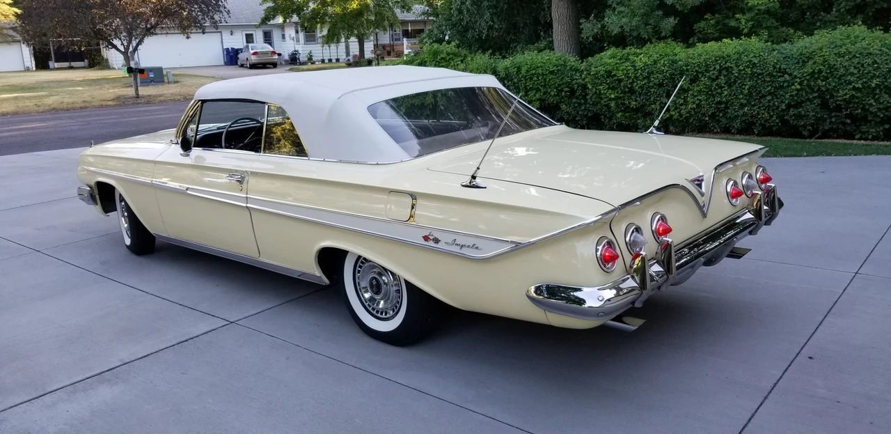 1961 Chevrolet Impala 3rd Gen - Image 15 of 31