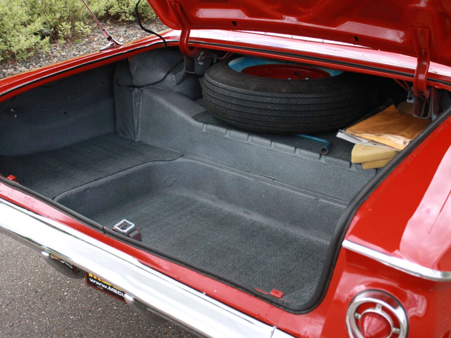 1961 Chevrolet Impala 3rd Gen - Image 5 of 9