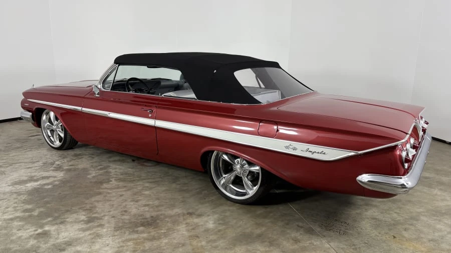 1961 Chevrolet Impala 3rd Gen - Image 18 of 28