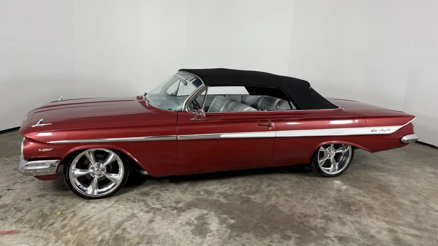 1961 Chevrolet Impala 3rd Gen - Image 16 of 28