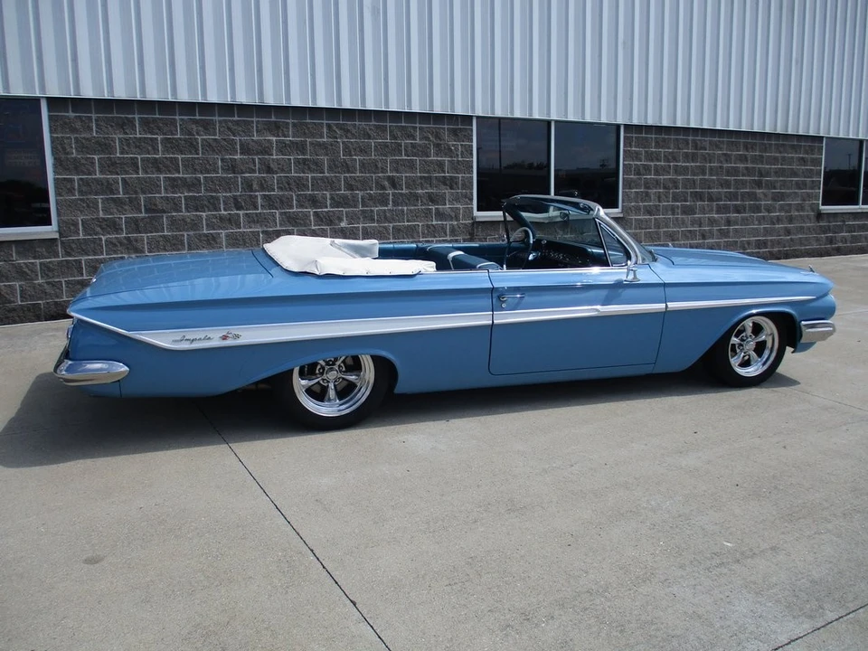 1961 Chevrolet Impala 3rd Gen - Image 11 of 31