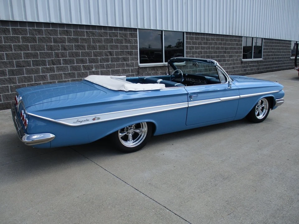 1961 Chevrolet Impala 3rd Gen - Image 12 of 31