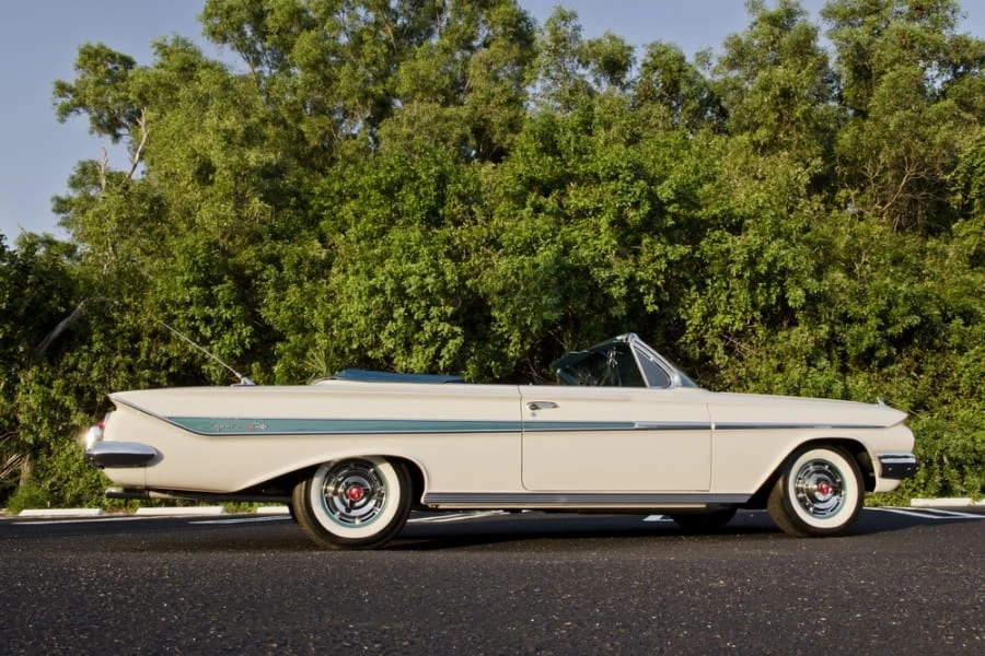 1961 Chevrolet Impala 3rd Gen - Image 3 of 12