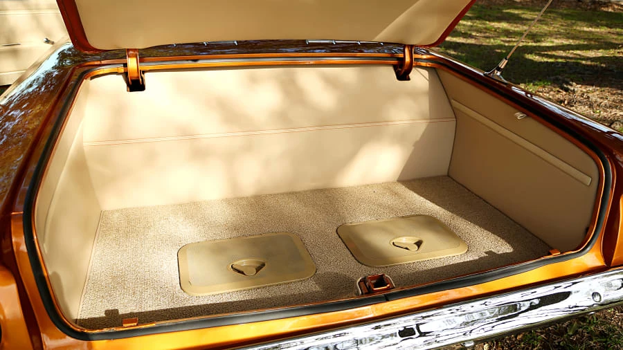 1961 Chevrolet Impala 3rd Gen - Image 18 of 29