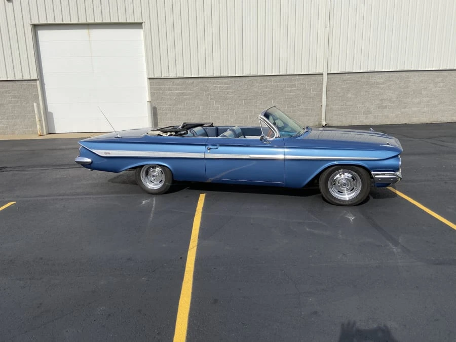 1961 Chevrolet Impala 3rd Gen - Image 2 of 9