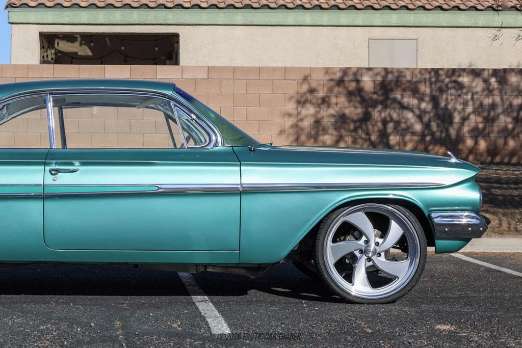 1961 Chevrolet Impala 3rd Gen - Image 11 of 12