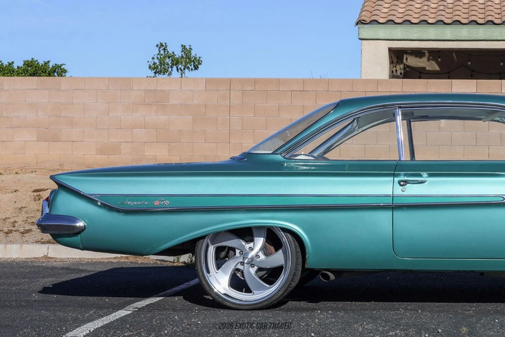 1961 Chevrolet Impala 3rd Gen - Image 10 of 12