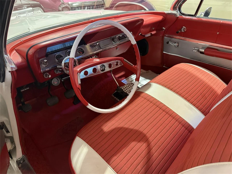 1961 Chevrolet Impala SS 3rd Gen - Image 10 of 17
