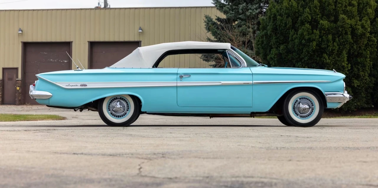 1961 Chevrolet Impala SS 3rd Gen - Image 30 of 31