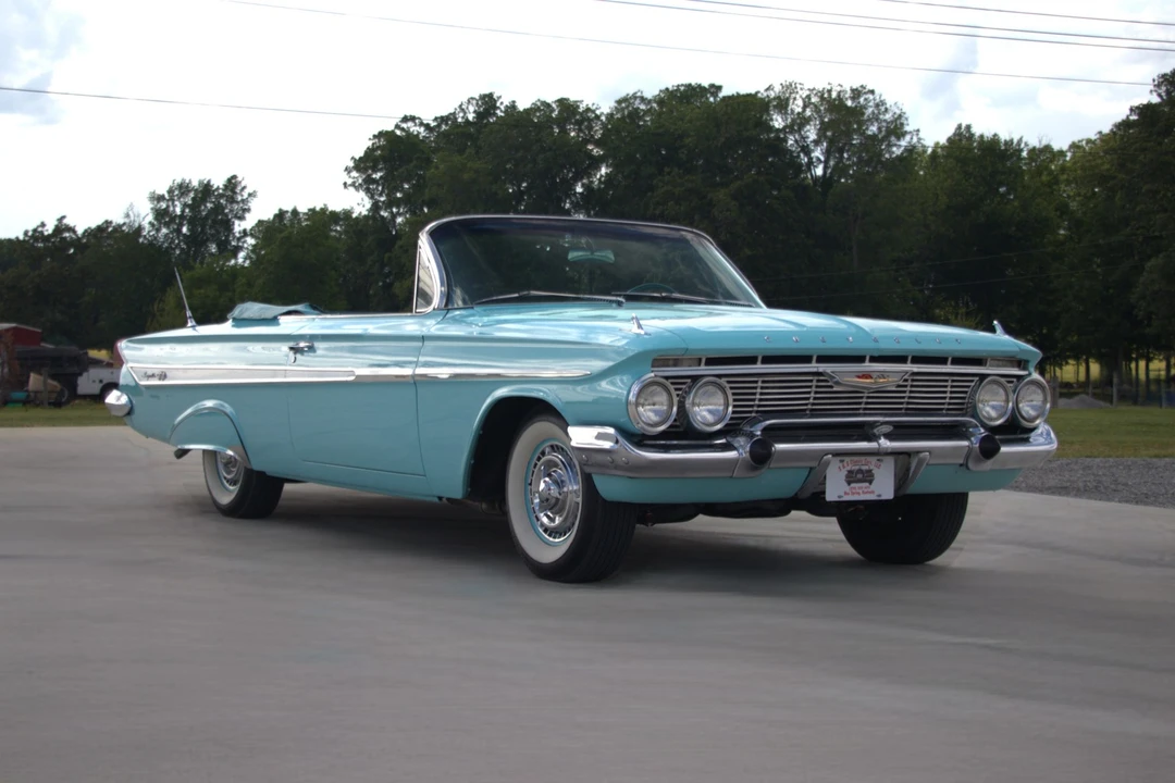 1961 Chevrolet Impala SS 3rd Gen - Image 18 of 31