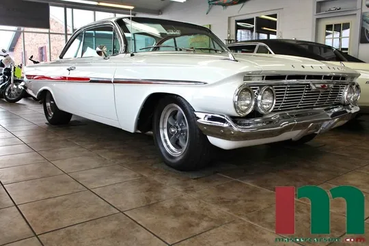 1961 Chevrolet Impala SS Bubble Top 409