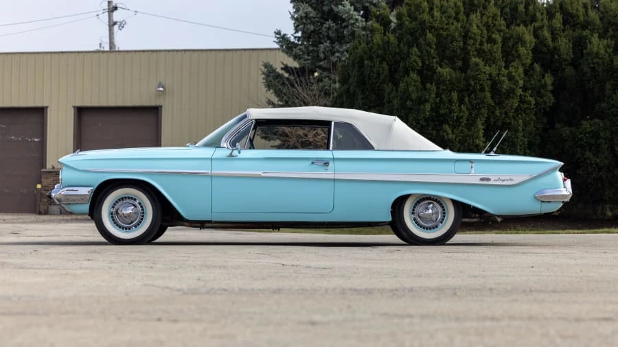 1961 Chevrolet Impala SS 3rd Gen - Image 16 of 31