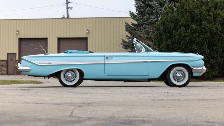 1961 Chevrolet Impala SS 3rd Gen - Image 24 of 31