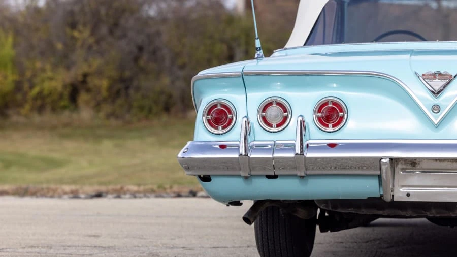 1961 Chevrolet Impala SS 3rd Gen - Image 14 of 31