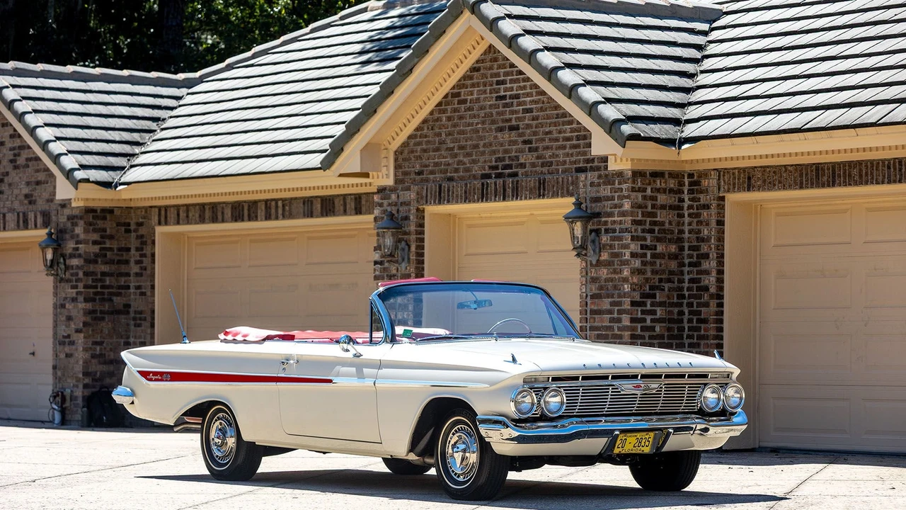 1961 Chevrolet Impala SS 3rd Gen - Image 9 of 31