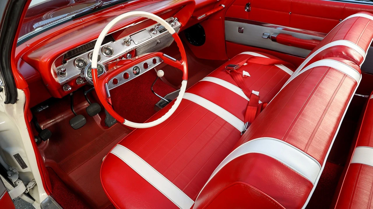 1961 Chevrolet Impala SS 3rd Gen - Image 17 of 31