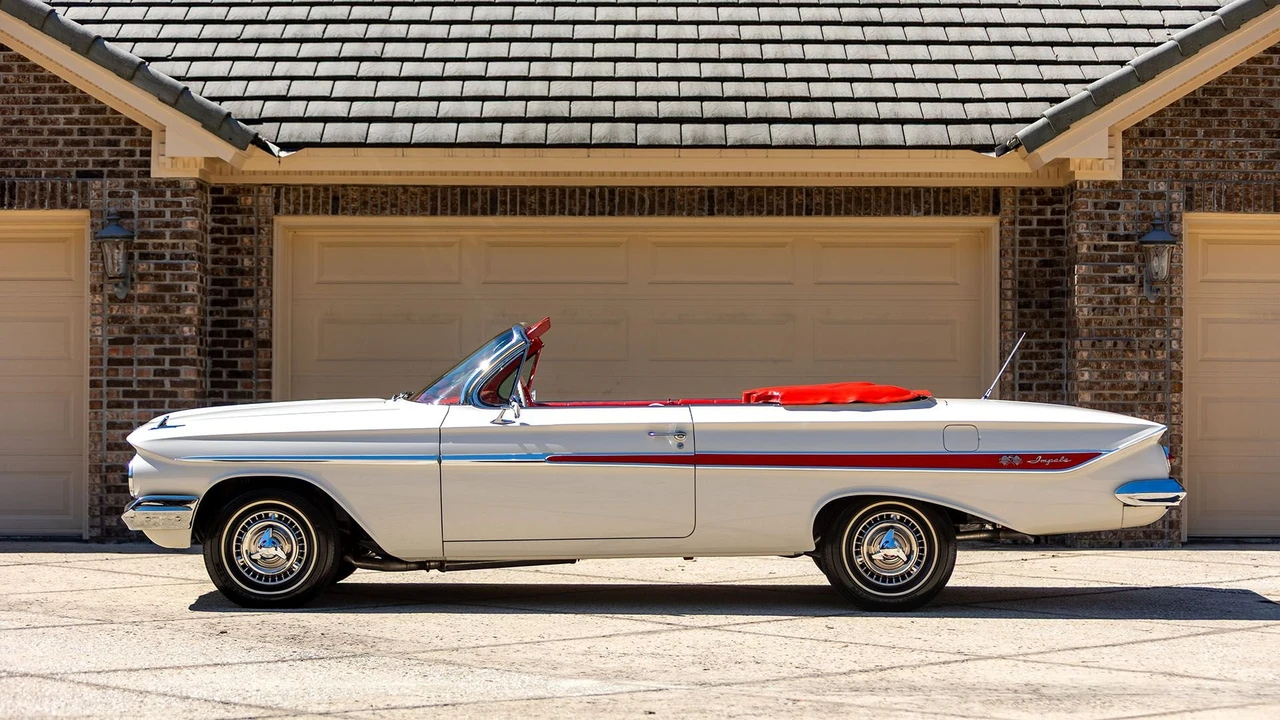 1961 Chevrolet Impala SS 3rd Gen - Image 15 of 31