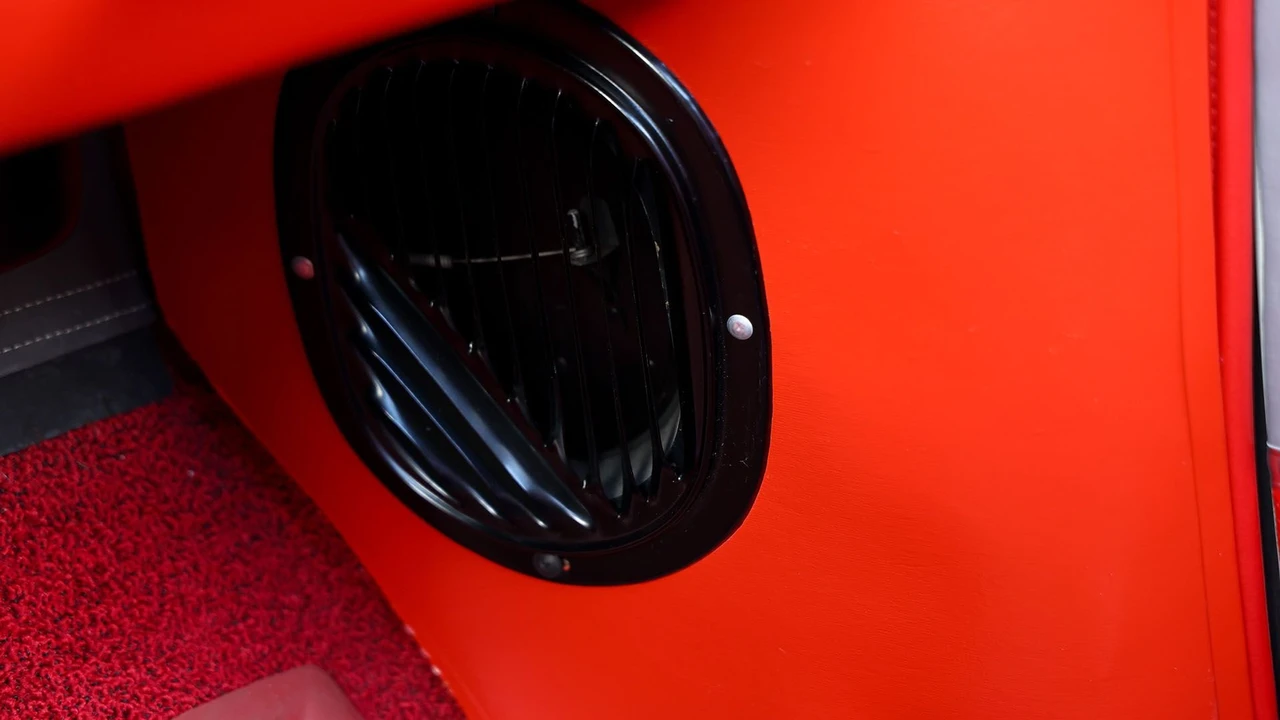 1961 Chevrolet Impala SS 3rd Gen - Image 26 of 31