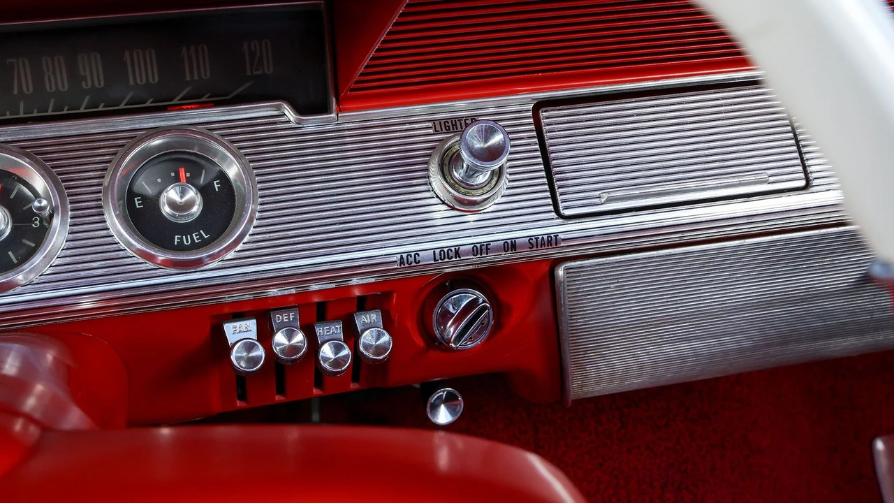 1961 Chevrolet Impala SS 3rd Gen - Image 21 of 31