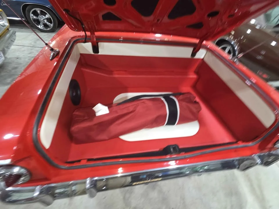 1961 Chevrolet Impala SS 3rd Gen - Image 10 of 20