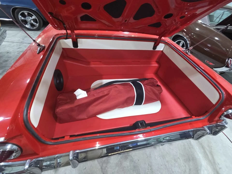 1961 Chevrolet Impala SS 3rd Gen - Image 17 of 20