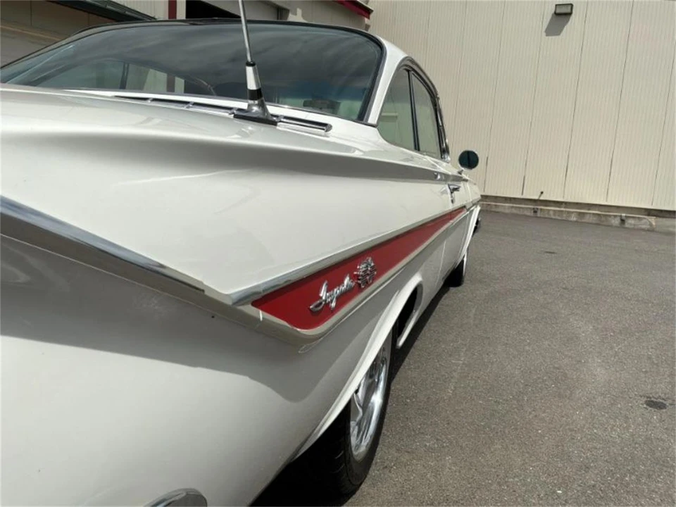 1961 Chevrolet Impala SS 3rd Gen - Image 8 of 30