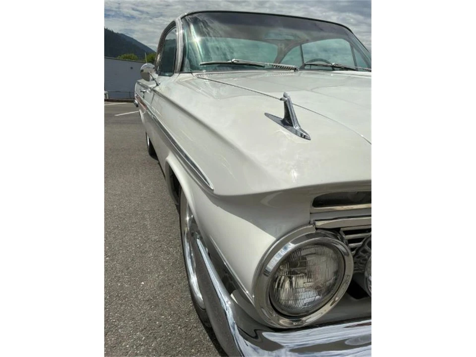 1961 Chevrolet Impala SS 3rd Gen - Image 2 of 30