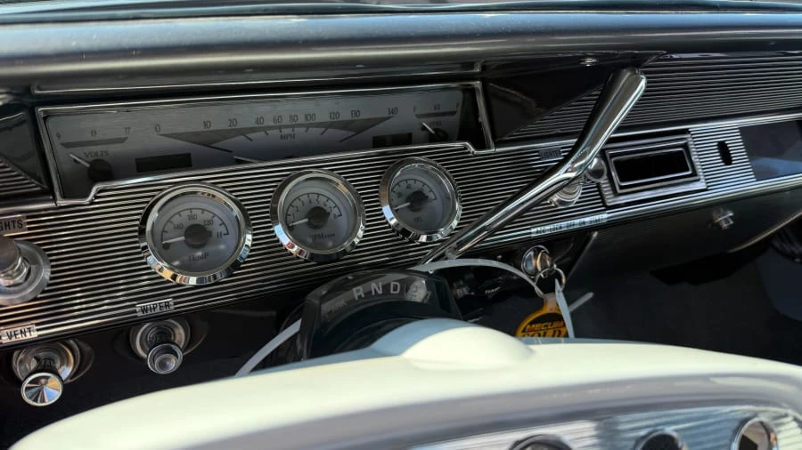 1961 Chevrolet Impala 2nd Gen - Image 8 of 10
