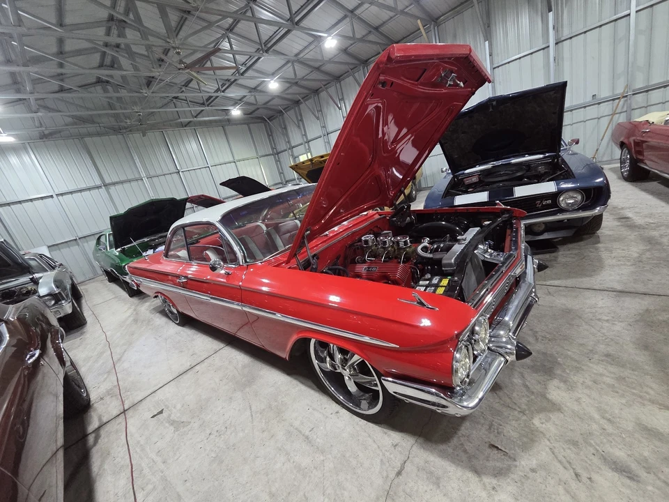 1961 Chevrolet Impala 3rd Gen - Image 2 of 25