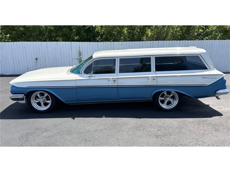1961 Chevrolet Nomad - Image 13 of 18