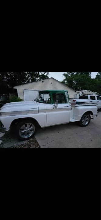 1961 Chevrolet Task Force - Image 3 of 3