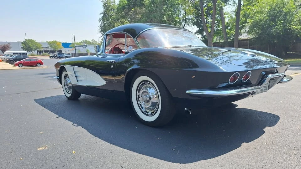 1961 Chevrolet Corvette C1 - Image 9 of 19