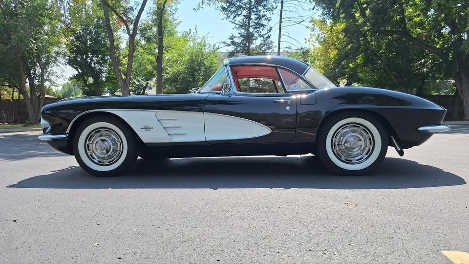 1961 Chevrolet Corvette C1 - Image 11 of 19