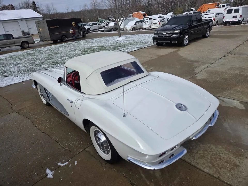 1961 Chevrolet Corvette C1 - Image 7 of 17