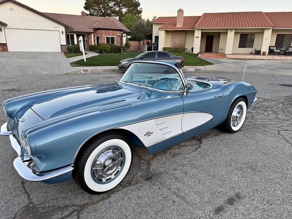 1961 Chevrolet Corvette C1 - Image 1 of 17