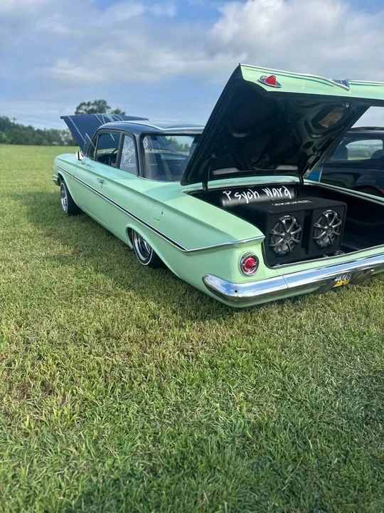 1961 Chevrolet Impala 2nd Gen - Image 7 of 16