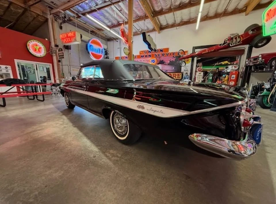 1961 Chevrolet Impala 2nd Gen - Image 16 of 18