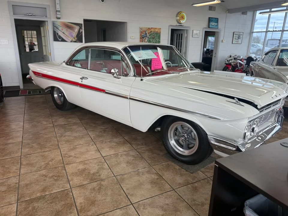 1961 Chevrolet Impala 3rd Gen - Image 4 of 11