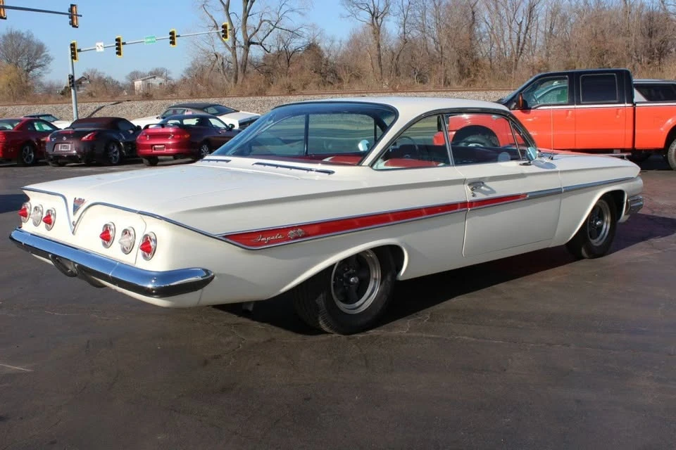 1961 Chevrolet Impala 3rd Gen - Image 17 of 20