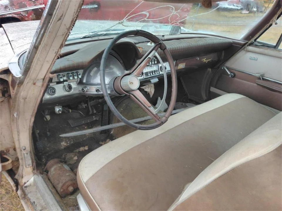 1961 Chrysler Windsor - Image 10 of 17