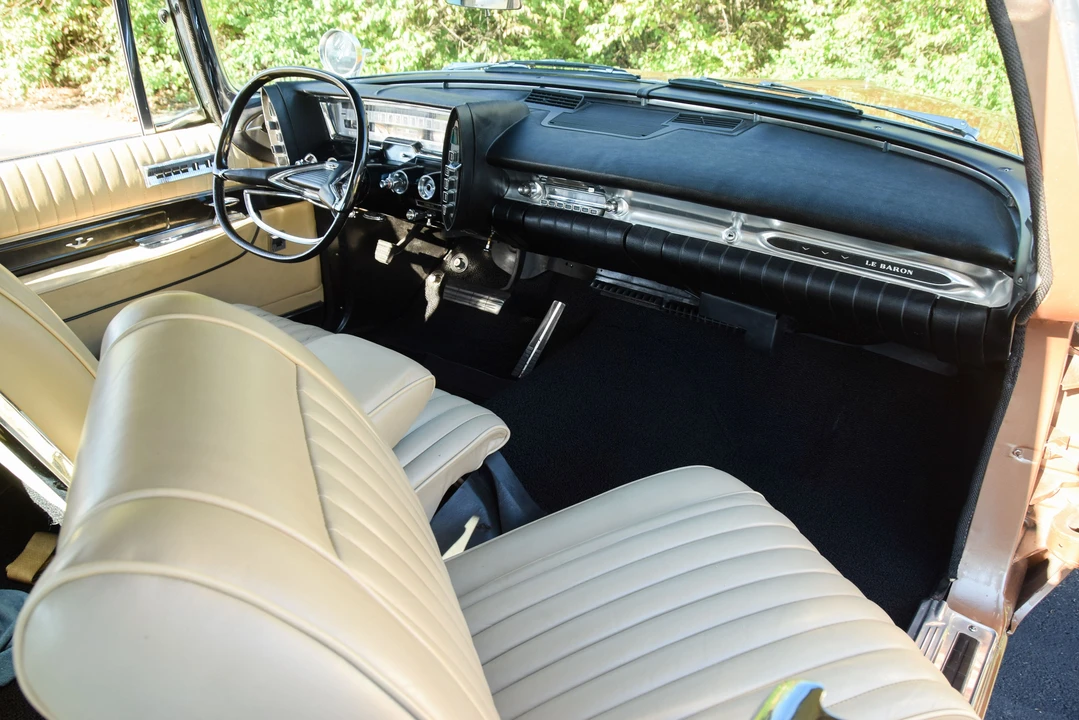 1961 Chrysler Imperial 2nd Gen - Image 15 of 17