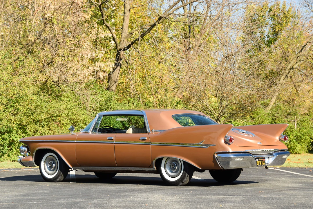 1961 Chrysler Imperial 2nd Gen - Image 7 of 17