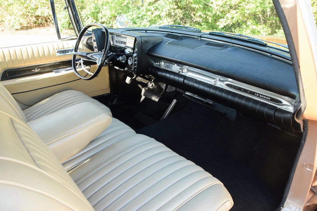 1961 Chrysler Imperial 2nd Gen - Image 14 of 17