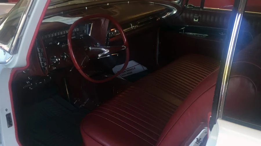 1961 Chrysler Imperial 2nd Gen - Image 3 of 4