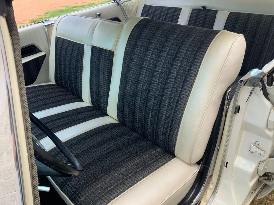 1961 Chrysler Imperial 2nd Gen - Image 10 of 31